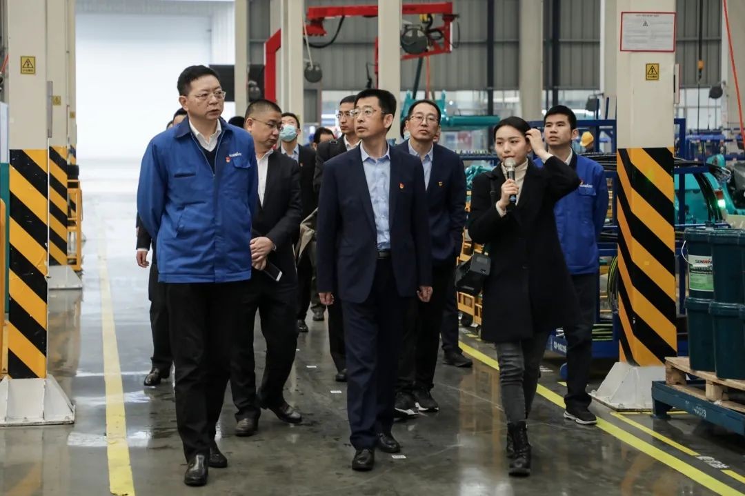 以党建促业务，以业务强党建——青岛西海岸公用事业集团考察米兰平台-米兰(中国)
智能