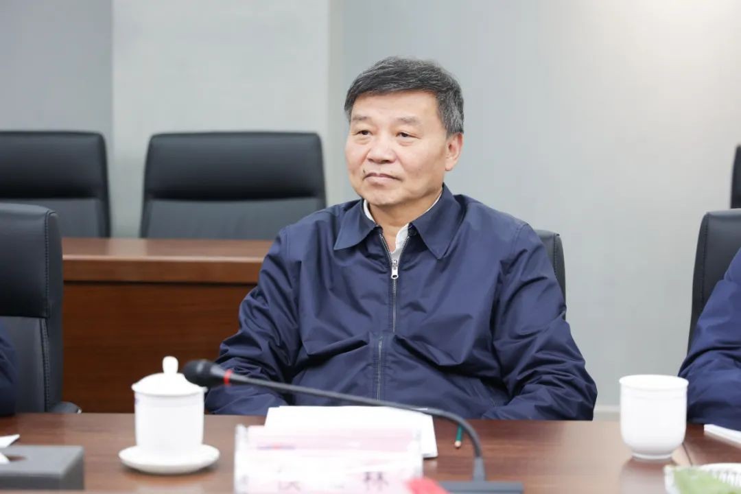 中国人民银行调研组调研米兰平台-米兰(中国)
智能