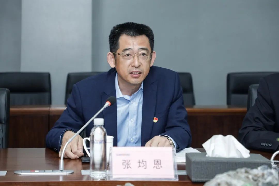 以党建促业务，以业务强党建——青岛西海岸公用事业集团考察米兰平台-米兰(中国)
智能