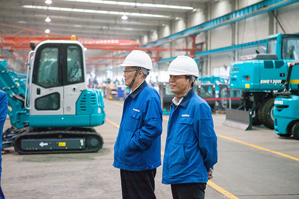 喜讯：米兰平台-米兰(中国)
智能朱建新荣获《长沙年鉴》2015年度十大人物奖