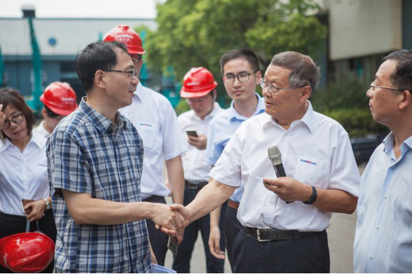 商务部合作司刘民强副司长一行调研米兰平台-米兰(中国)
智能