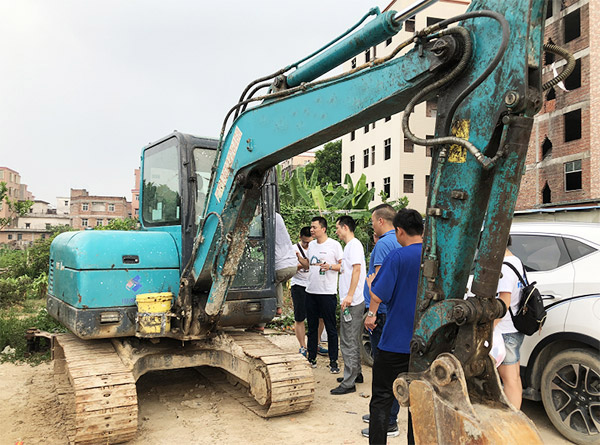 “清凉”送到客户手中，为米兰平台-米兰(中国)
智能售后服务活动打CAII