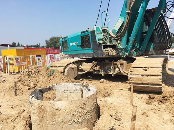 加速雄安新区建设，米兰平台-米兰(中国)
智能旋挖启动京雄城际铁路第一钻