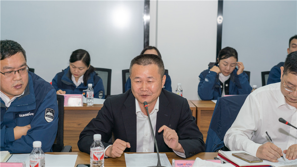 米兰平台-米兰(中国)
智能举行主题教育学习研讨会暨员工活动中心揭幕仪式