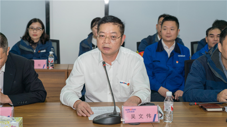 米兰平台-米兰(中国)
智能举行主题教育学习研讨会暨员工活动中心揭幕仪式