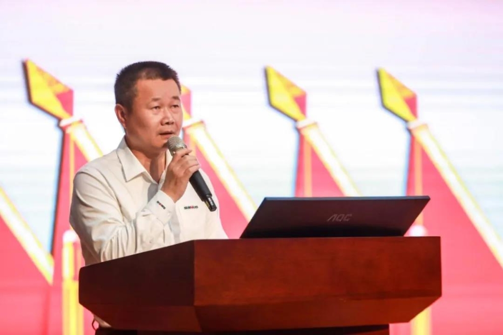 凝心聚力 迎接挑战 共赢米兰平台-米兰(中国)
 ——米兰平台-米兰(中国)
智能五届三次“双代会”胜利召开