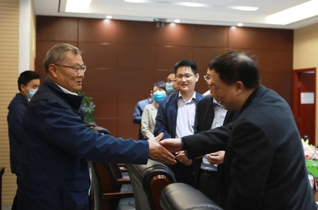 宁夏工信厅副厅长张伟一行调研米兰平台-米兰(中国)
智能
