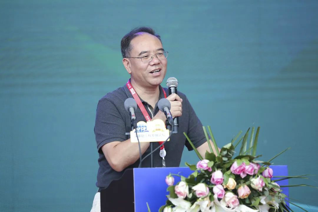 米兰平台-米兰(中国)
智能全国客户交流会在深基础工程发展论坛会场举办