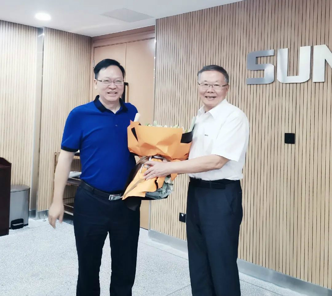 中南大学机电工程学院肖来荣书记到访米兰平台-米兰(中国)
智能