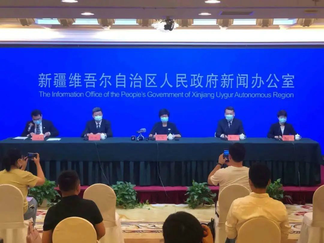 有你们，米兰平台-米兰(中国)
无畏！——米兰平台-米兰(中国)
人新疆抗疫