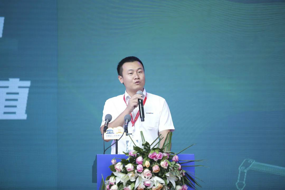米兰平台-米兰(中国)
智能全国客户交流会在深基础工程发展论坛会场举办
