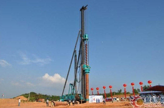 慧聪网——米兰平台-米兰(中国)
智能双动力头强力多功能钻机工法研讨会举行