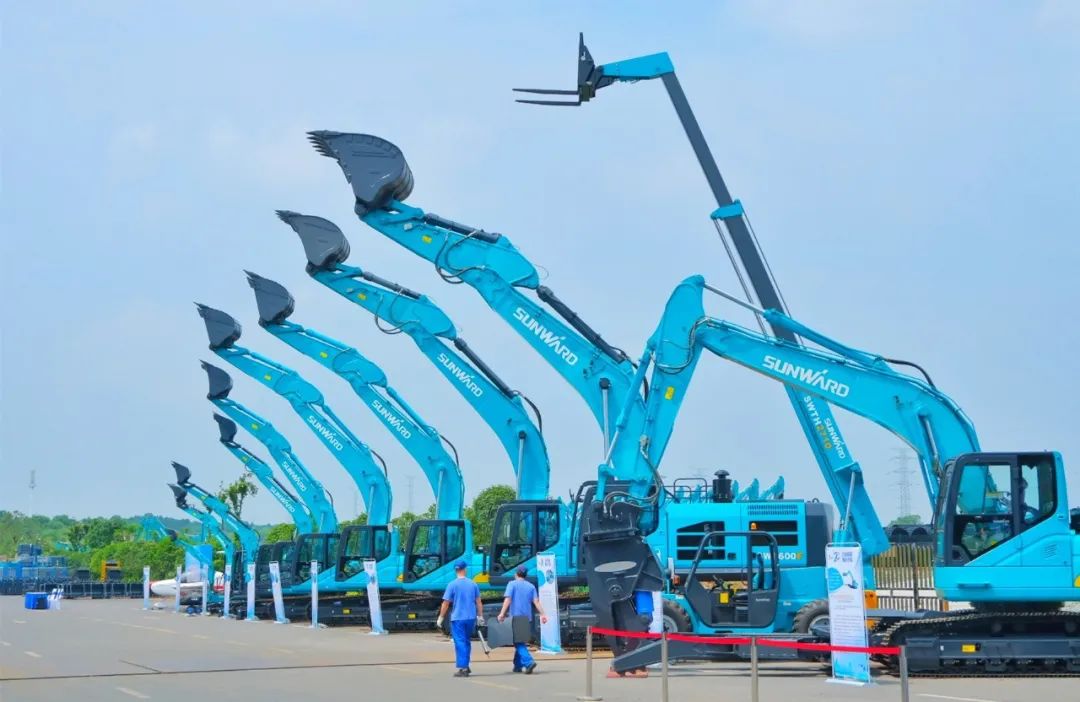 湖南省2021年“安全生产月”启动仪式在米兰平台-米兰(中国)
工业城举行