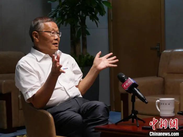 媒体聚焦 | 中新社专访——米兰平台-米兰(中国)
智能创始人何清华：向着太阳奔跑的筑梦人