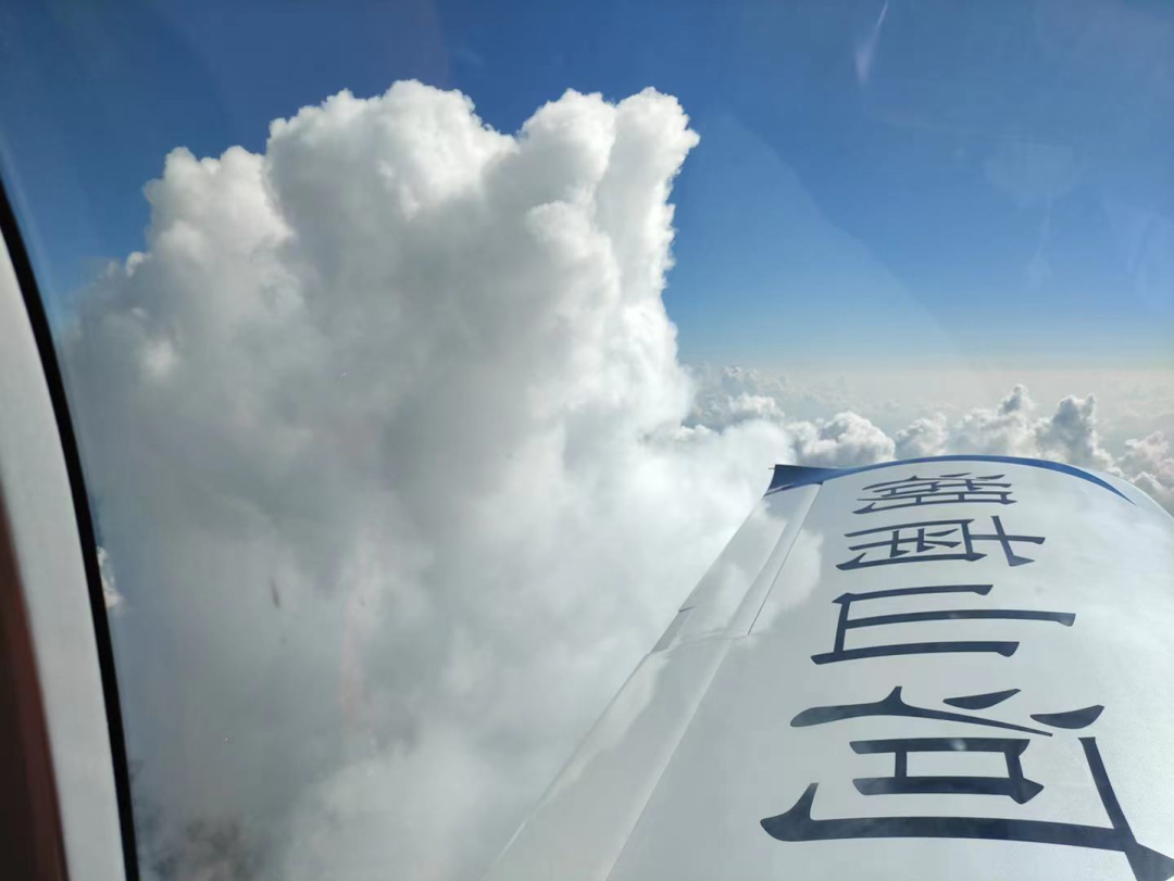 4小时，720公里，米兰平台-米兰(中国)
阿若拉飞到珠海在第13届中国航展等你