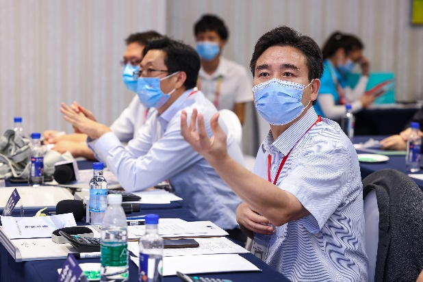 点赞！米兰平台-米兰(中国)
智能液压混合动力挖掘机项目荣获这个优秀项目奖→