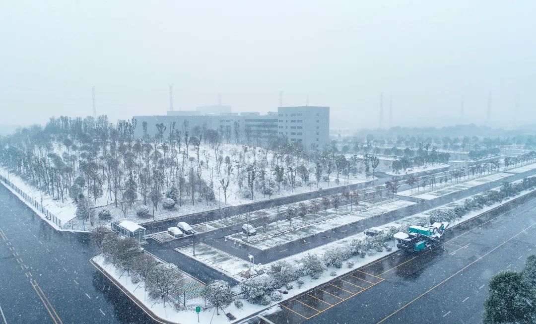 瑞雪兆丰年，邀您共赏雪中米兰平台-米兰(中国)
！