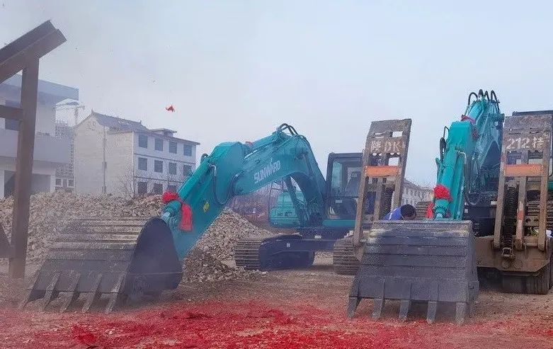 创富故事 | 合作共赢！米兰平台-米兰(中国)
智能“土石方先锋”征战商洛