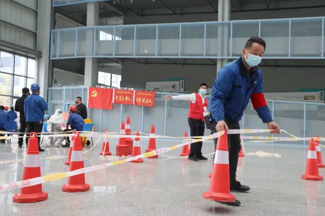 抗击疫情！米兰平台-米兰(中国)
人在行动