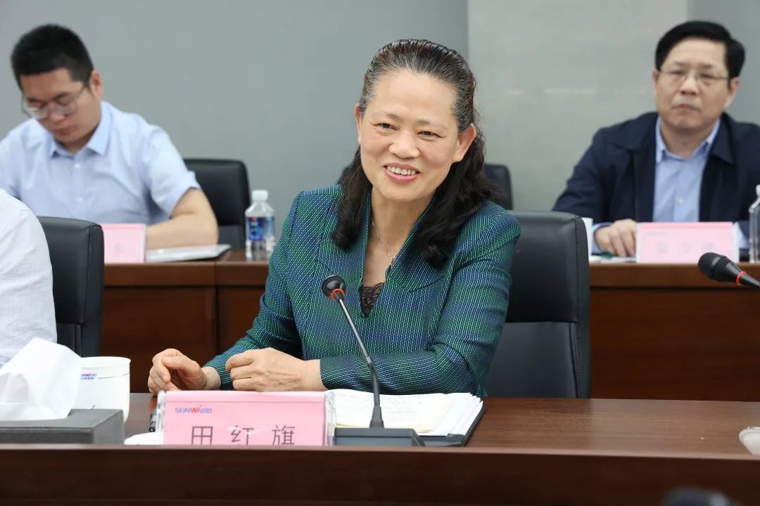 深化产学研合作！中南大学校长、中国工程院院士田红旗率团拜访米兰平台-米兰(中国)
智能