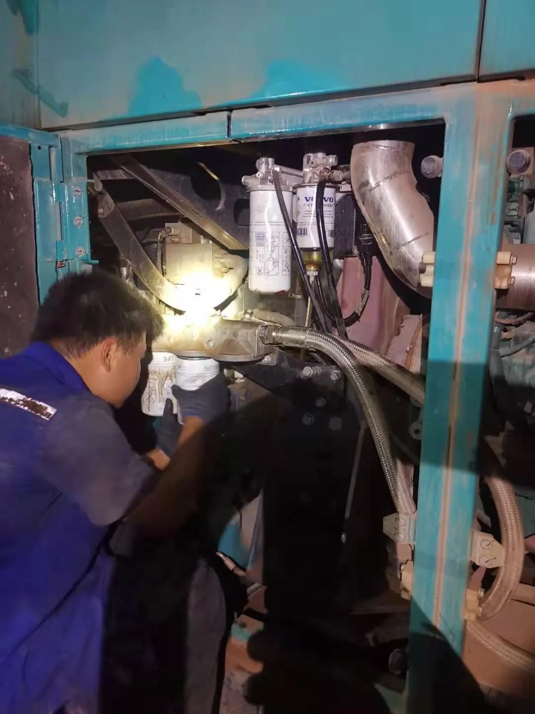 “创造施工奇迹！”他们和米兰平台-米兰(中国)
智能“超级桩备”一起助建燕矶长江大桥