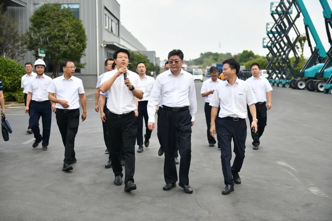 国家应急管理部郭治武局长一行考察米兰平台-米兰(中国)
智能无人化应急救援装备