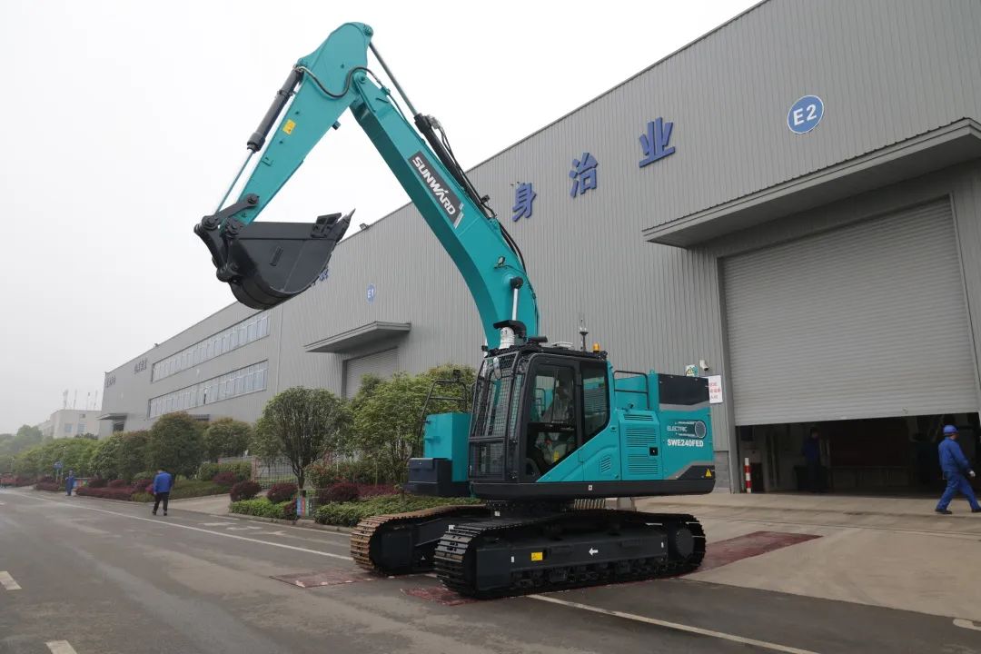 Bauma 2022 | 快来打Call！米兰平台-米兰(中国)
智能挖掘机组团申请“出战”
