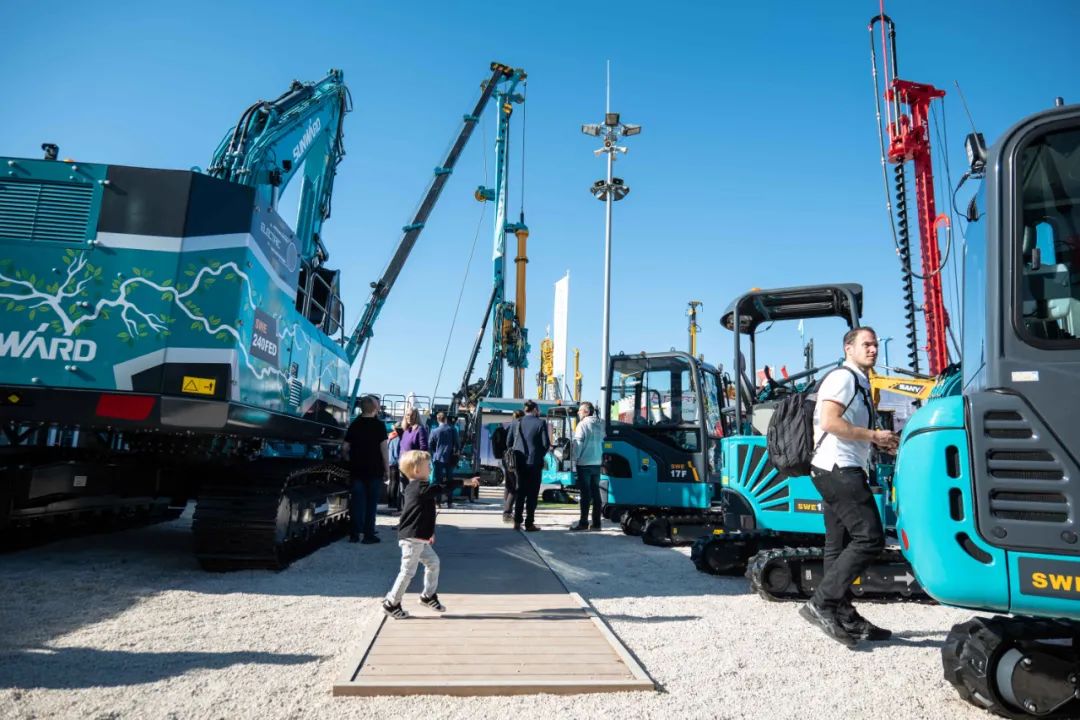 Bauma 2022 | 一组火热现场图带您重温米兰平台-米兰(中国)
智能德国宝马展之旅