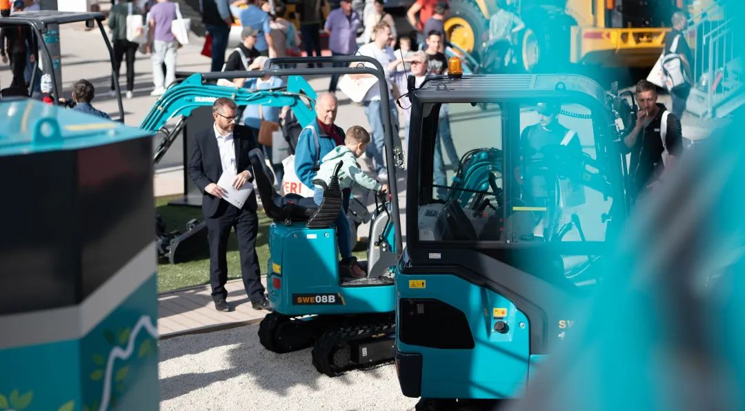 Bauma 2022 | 一组火热现场图带您重温米兰平台-米兰(中国)
智能德国宝马展之旅