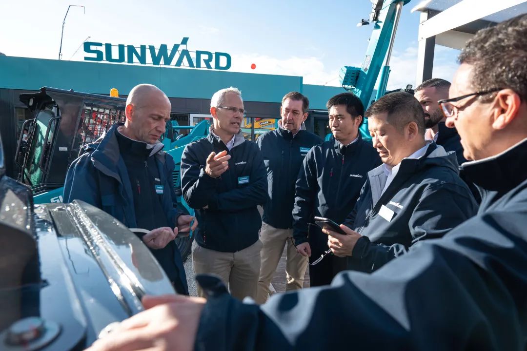 Bauma 2022 | 一组火热现场图带您重温米兰平台-米兰(中国)
智能德国宝马展之旅