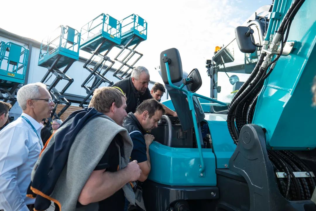 Bauma 2022 | 一组火热现场图带您重温米兰平台-米兰(中国)
智能德国宝马展之旅