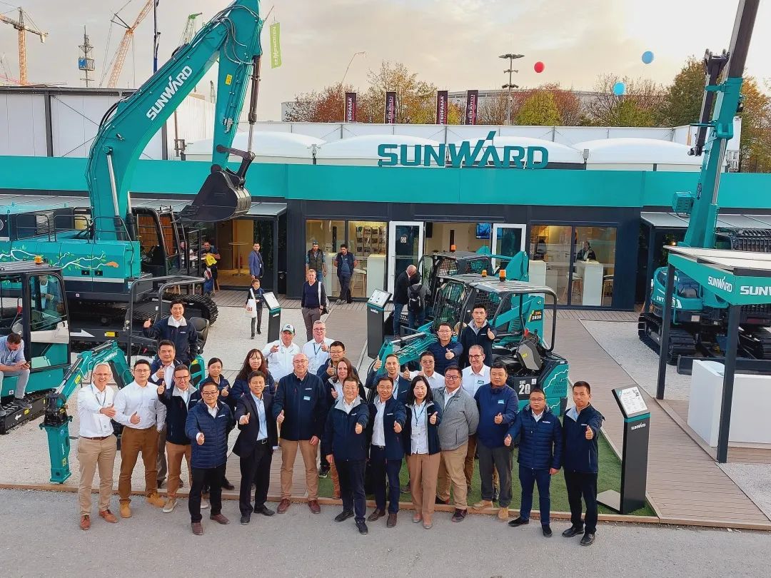 Bauma 2022 | 一组火热现场图带您重温米兰平台-米兰(中国)
智能德国宝马展之旅