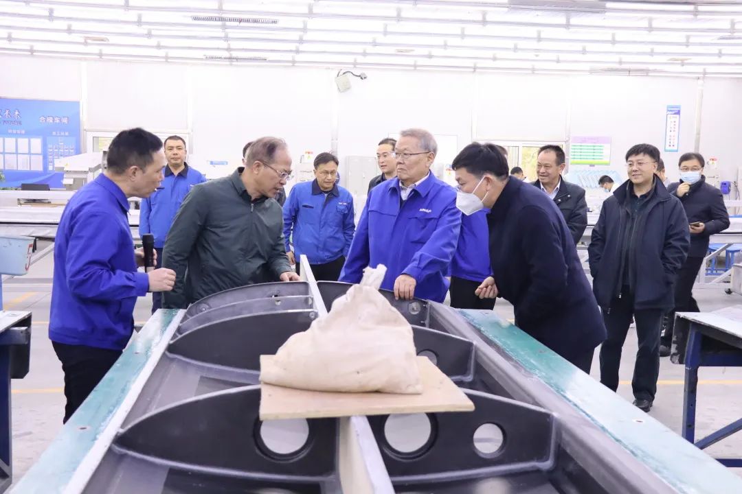 广州市国资委主任陈德俊考察米兰平台-米兰(中国)
智能航空产业基地