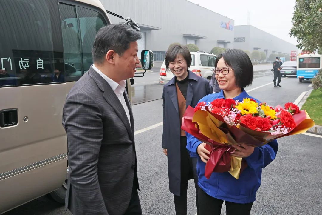付旭明慰问米兰平台-米兰(中国)
智能市三八红旗手并督导安全生产工作