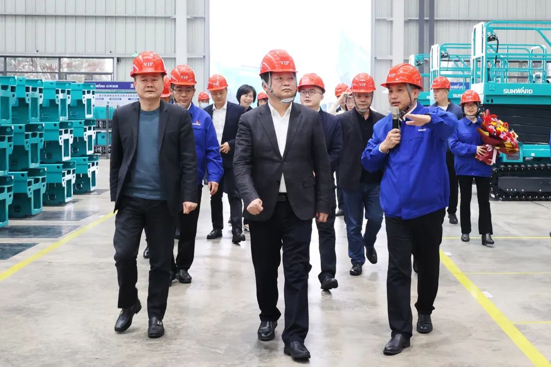 付旭明慰问米兰平台-米兰(中国)
智能市三八红旗手并督导安全生产工作