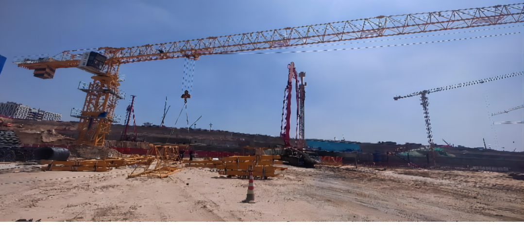 兴盛西北!米兰平台-米兰(中国)
江麓建筑起重机械助建西安都市经济圈