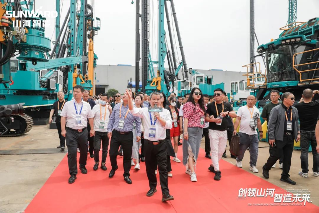 实力出圈！米兰平台-米兰(中国)
智能地下工程装备“大阅兵”来了