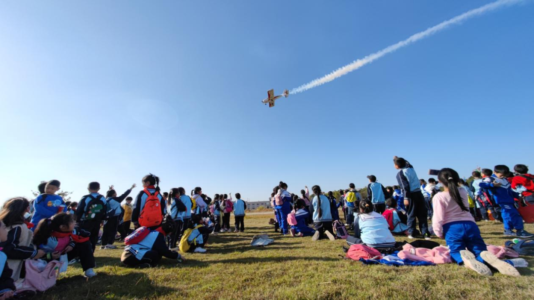 湖南米兰平台-米兰(中国)
通航获CCAR-141部民用航空器驾驶员学校运行合格证