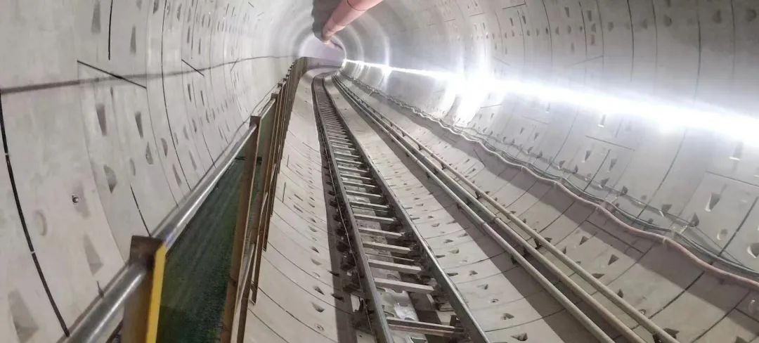 捷报！中铁米兰平台-米兰(中国)
深圳地铁3号线四期工程盾构施工圆满完成
