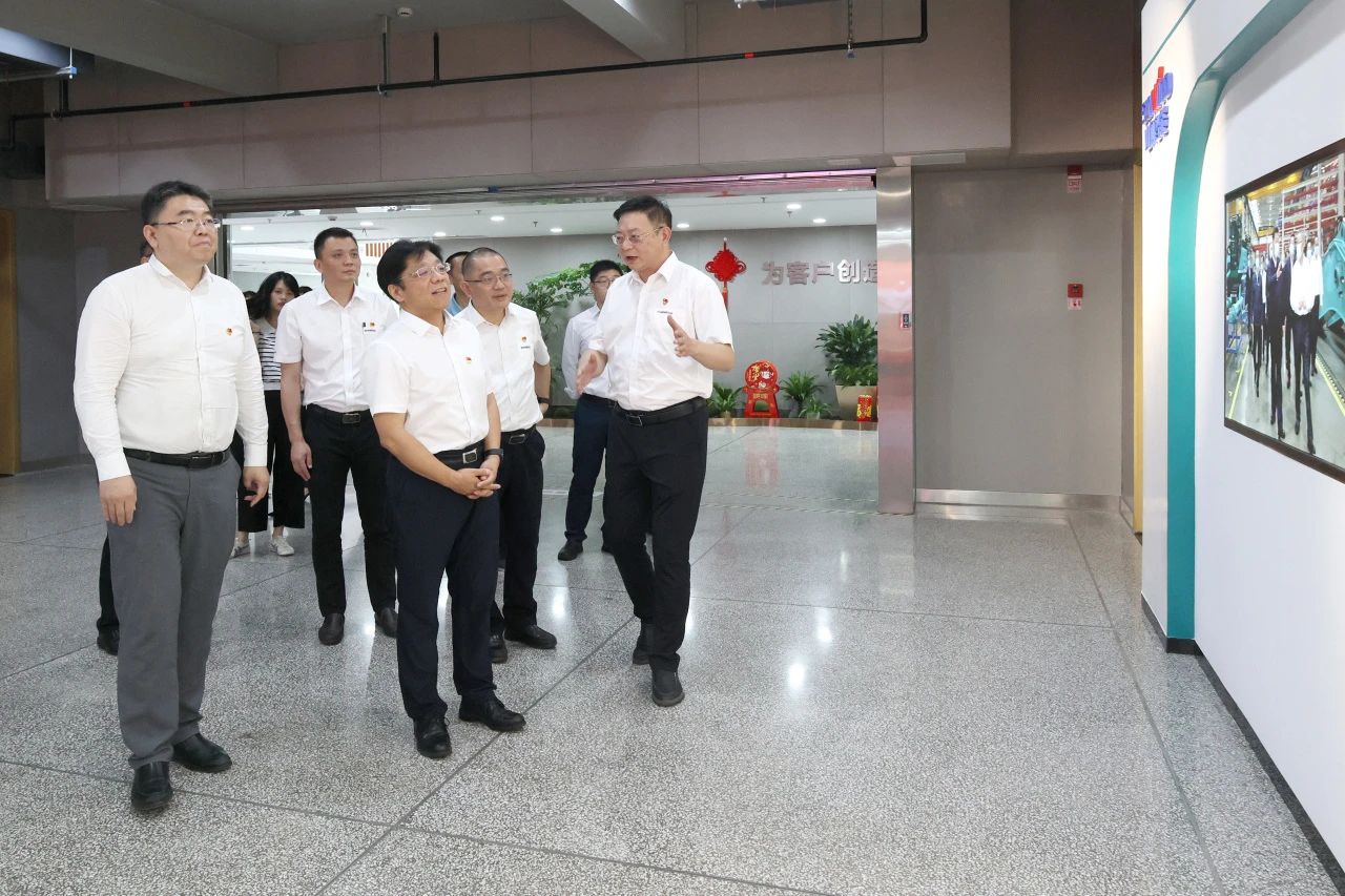 中国进出口银行总行党委委员、副行长李钧一行调研米兰平台-米兰(中国)
智能