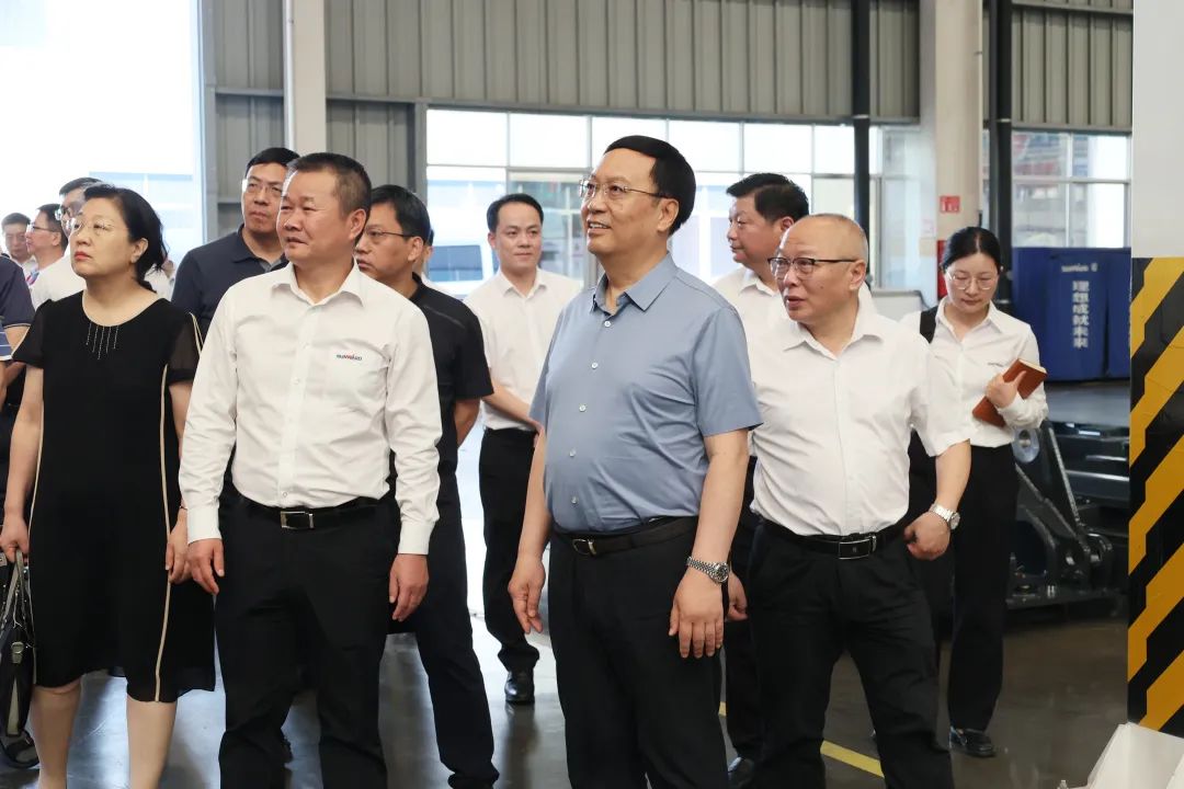 中宣部社科领域专家学者到米兰平台-米兰(中国)
智能调研高质量发展