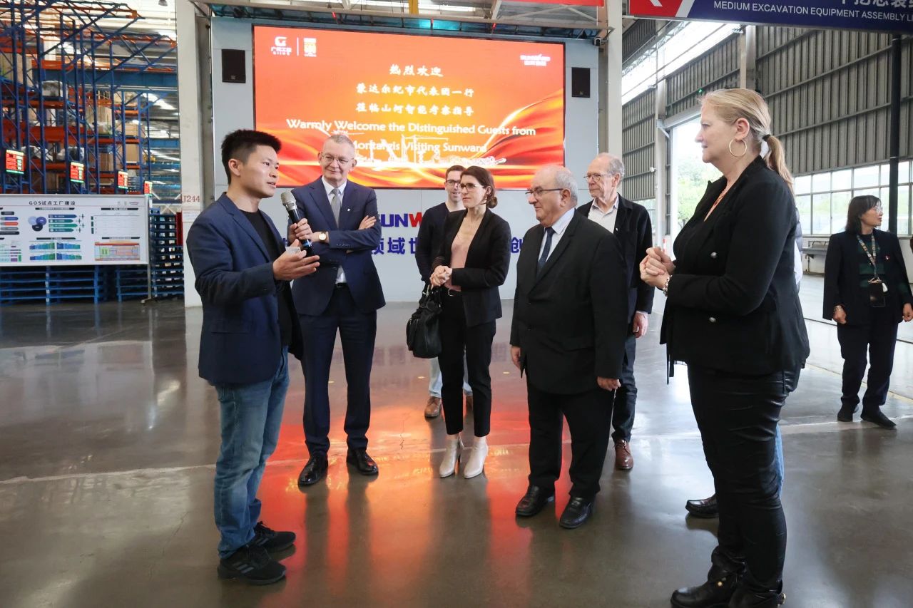 蒙达尔纪市代表团一行考察米兰平台-米兰(中国)
智能