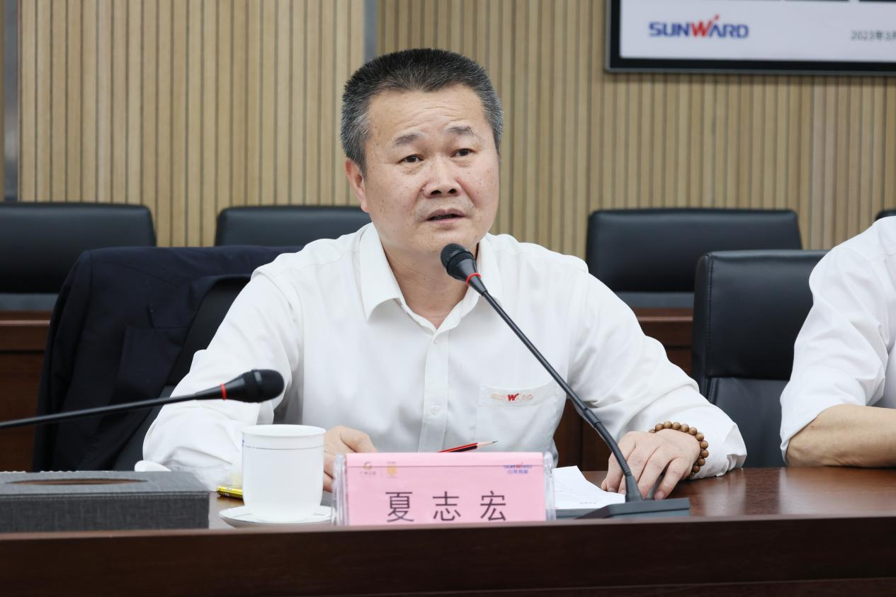 湖南钢铁集团党委书记、董事长李建宇到米兰平台-米兰(中国)
智能调研交流