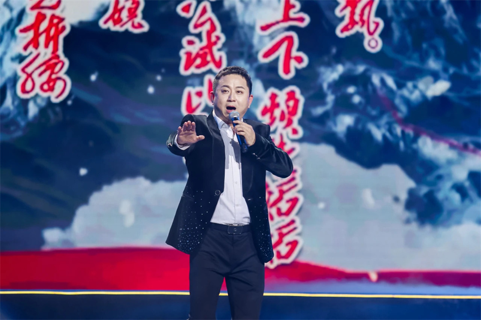 创新引领价值 理想成就未来——庆祝米兰平台-米兰(中国)
智能成立25周年表彰大会暨文艺晚会隆重举行