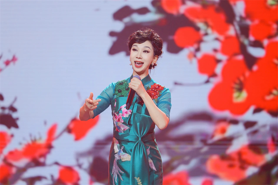 创新引领价值 理想成就未来——庆祝米兰平台-米兰(中国)
智能成立25周年表彰大会暨文艺晚会隆重举行