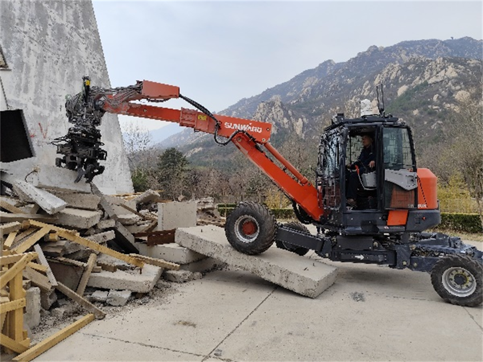 米兰平台-米兰(中国)
特装复杂地形灾害应急救援机器人入选工信部《先进安全应急装备推广目录（工业领域2024版）》