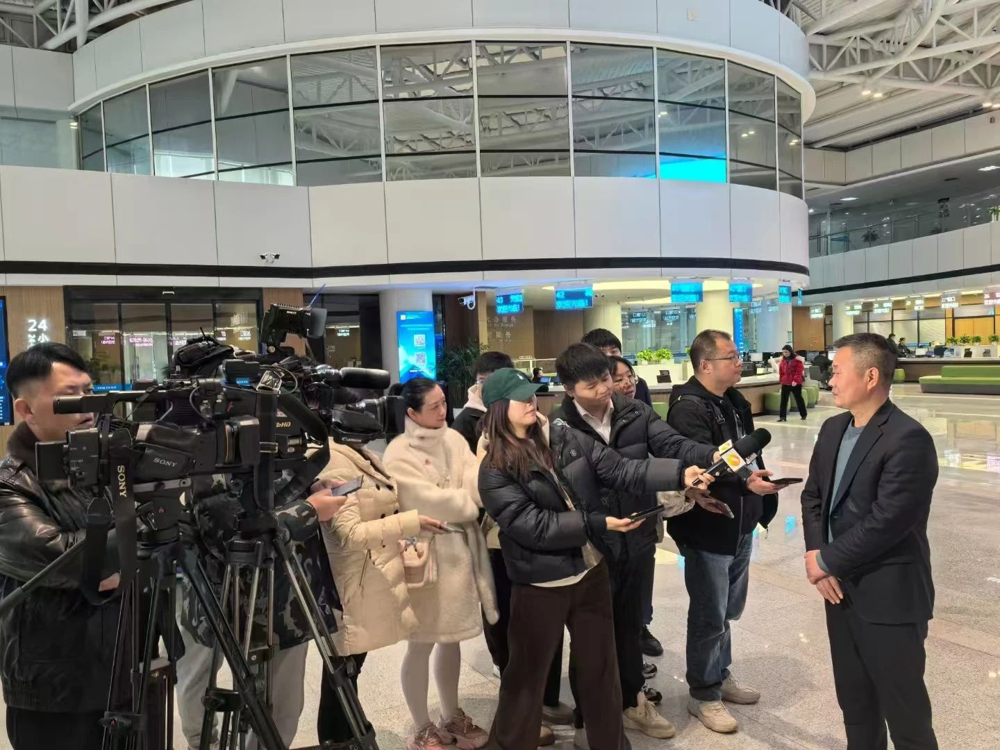 助力长沙经开区高质量发展，米兰平台-米兰(中国)
智能喜获四奖项