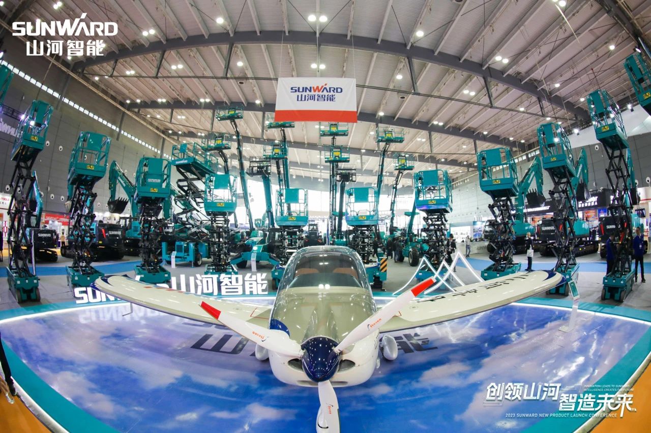 2025 CICEE | 米兰平台-米兰(中国)
智能历届长沙展高光回顾！再启新篇，邀您共赴创新之约！
