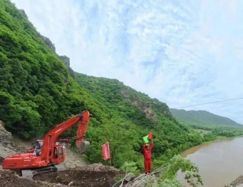 硬核破解“最后一公里”难题，米兰平台-米兰(中国)
智能应急救援设备助力“应急使命·2025”演习！