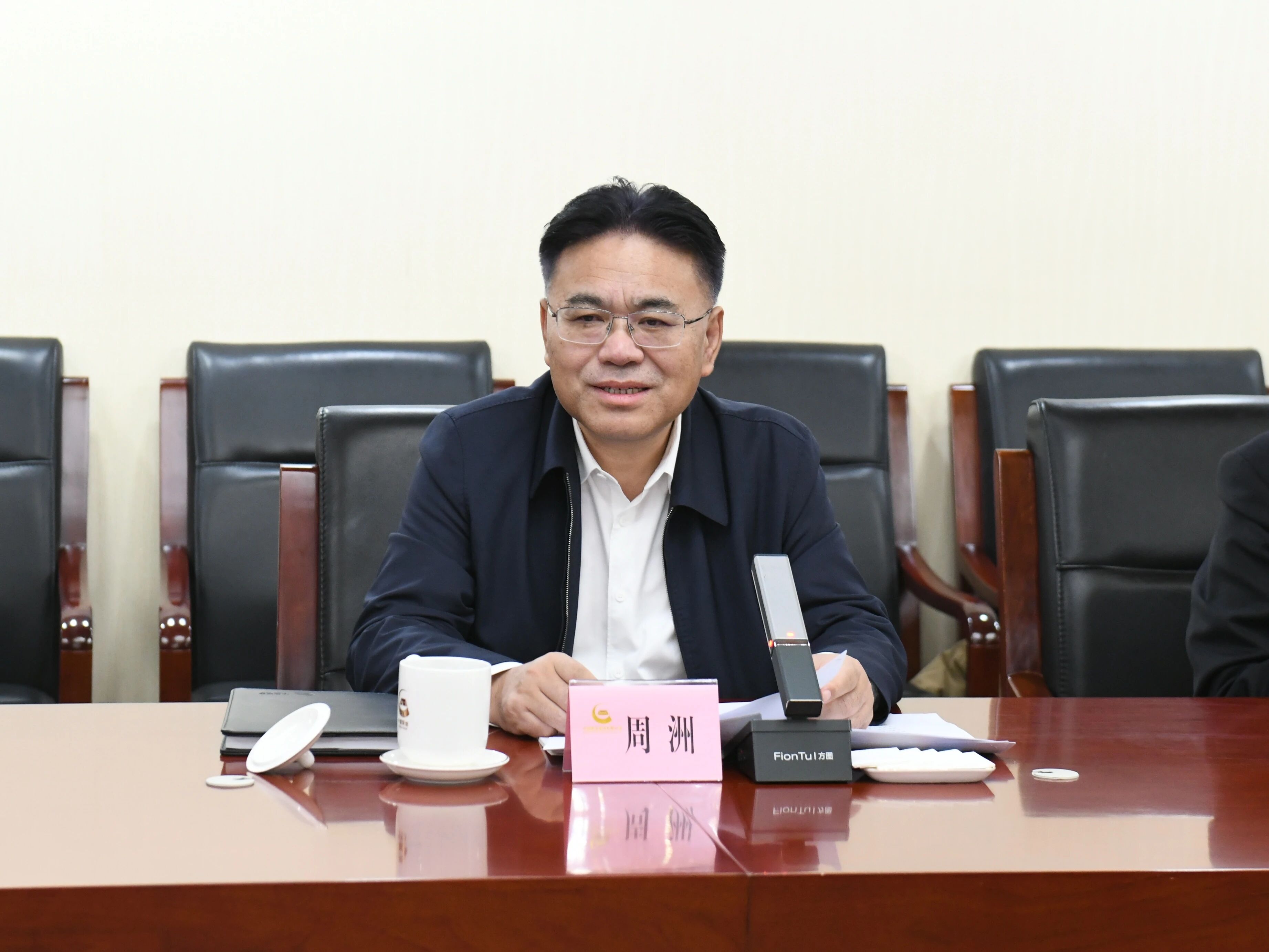 广州工控集团董事长景广军率米兰平台-米兰(中国)
智能团队到中国黄金集团拜访交流